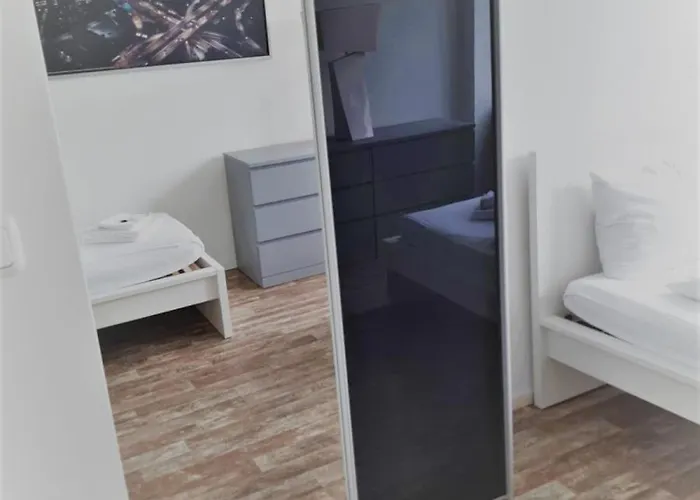 Bola 6 6 Betten & 2 Schlafzimmer * Hamburg